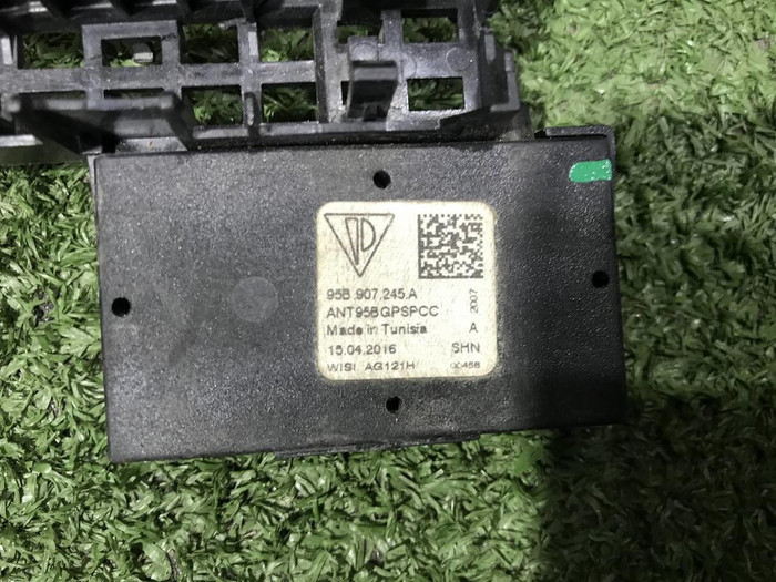 Антенна GPS Porsche Macan 95b (2014-н.в.)