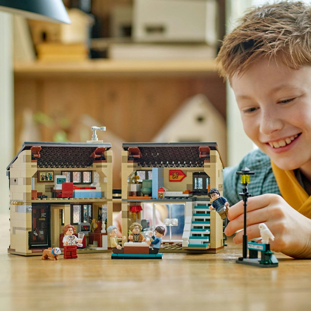 Конструктор LEGO Harry Potter 76451 Тисовая улица Визит тётушки Марджи — фото 15