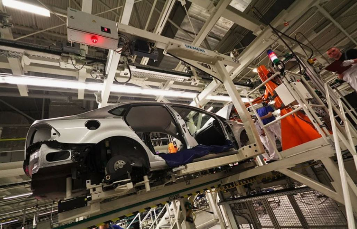 Автозавод в Калуге с августа начнет выпускать отечественные автомобили