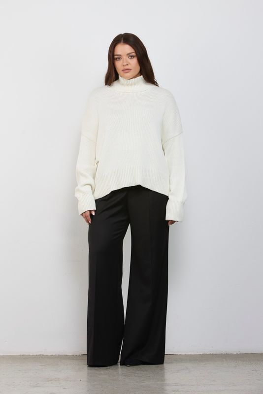 Свитер вязаный, молочный