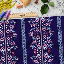 Ткань блэкаут симметричный узор "огурцы" на тёмно-синем фоне