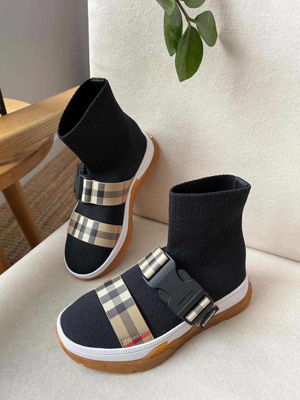 Кроссовки Burberry