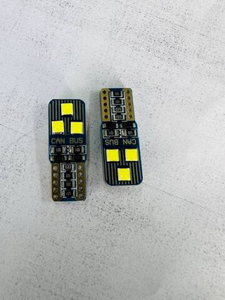 Светодиод 12V T10  6SMD 3030 белый CAN FLS35-BLG (без цок) ОБМ 3+3SMD ПЛОСКИЙ синий фон