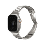 Стальной блочный браслет Uniq Osta для Apple Watch 44, 45, 46 мм и Ultra 2–3 Браслет из нержавеющей стали марки AISI 304 с раскладывающейся застёжкой. На запястье обхватом 120–220 мм