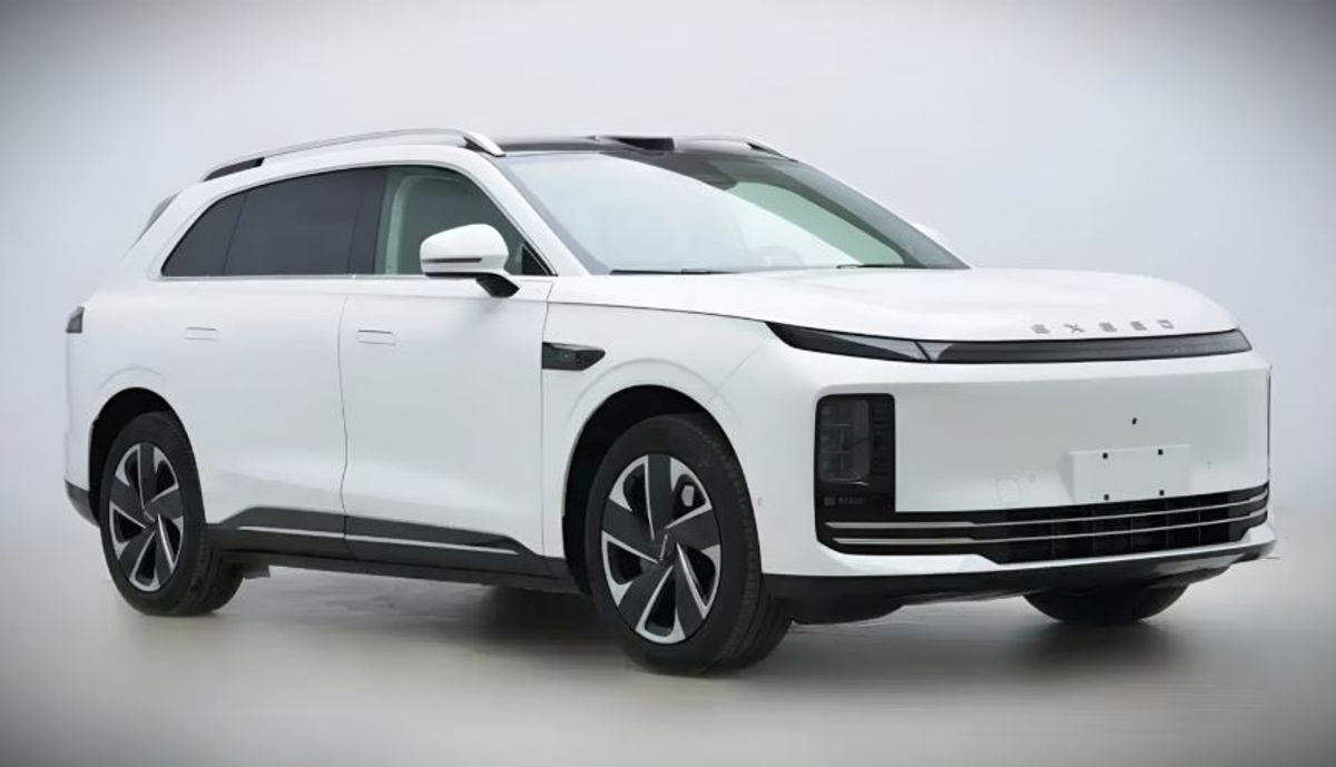 Представлен электрический внедорожник Chery Exeed EX7 с 3-метровой колесной базой и двигателем мощностью 230 кВт