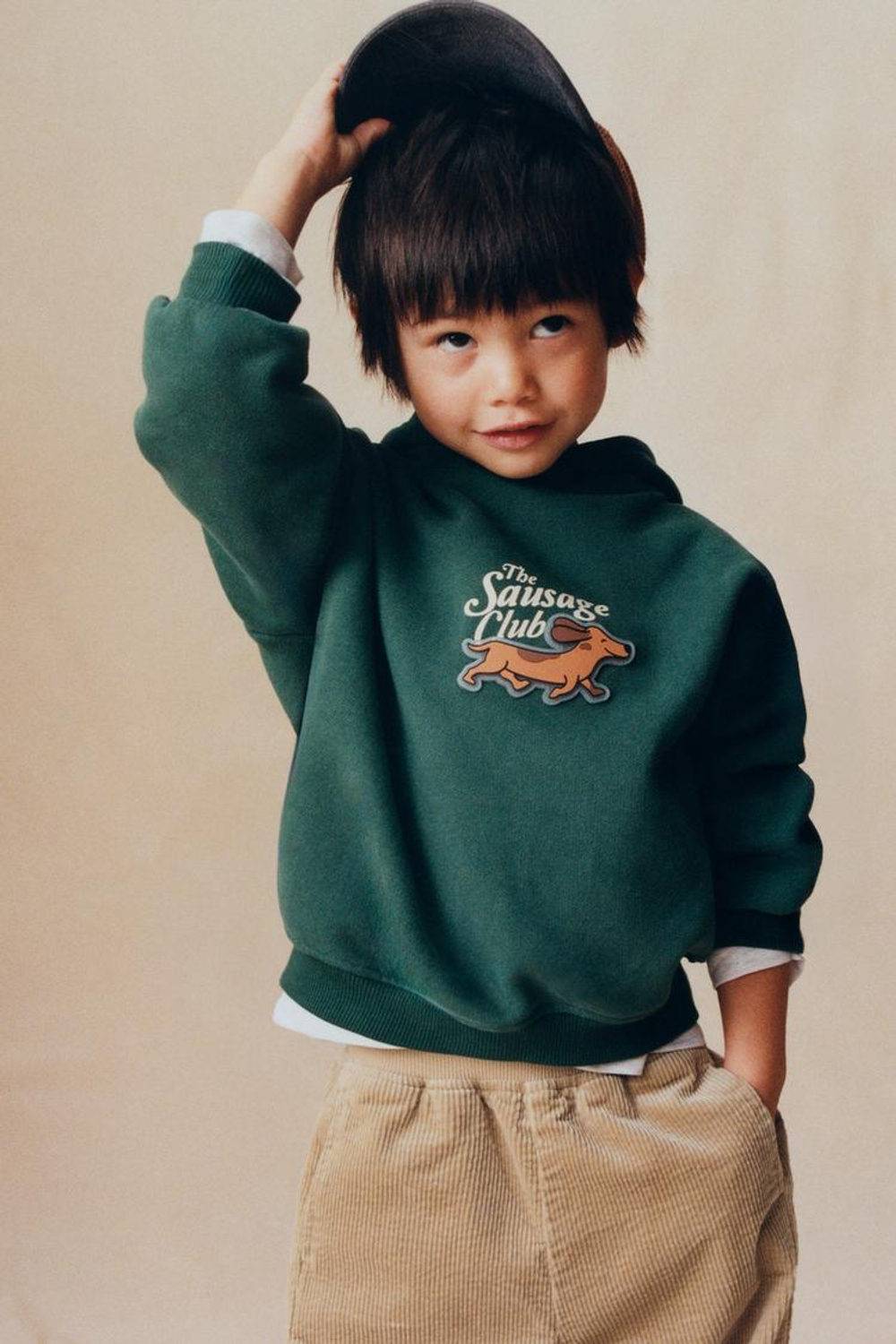 ZARA ХУДИ С КАПЮШОНОМ И ИЗОБРАЖЕНИЕМ ТАКСЫ, ЗЕЛЕНЫЙ