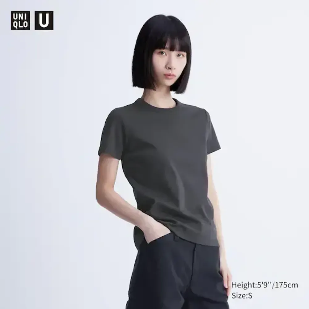 UNIQLO ФУТБОЛКА С КРУГЛЫМ ВЫРЕЗОМ, ТЕМНО-СЕРЫЙ