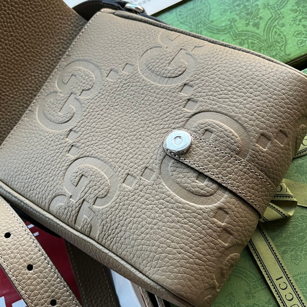 Gucci Jumbo GG Messenger Bag 18 cm