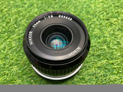 Nikon Nikkor 35mm  2.8