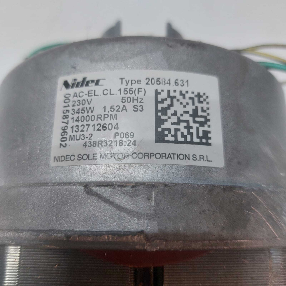 111 Двигатель для стиральной машины Electrolux 132712604 б/у