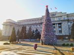 Уличная елка каркасная "Уральская изумрудная" (пвх бело-зелёная) 14 м
