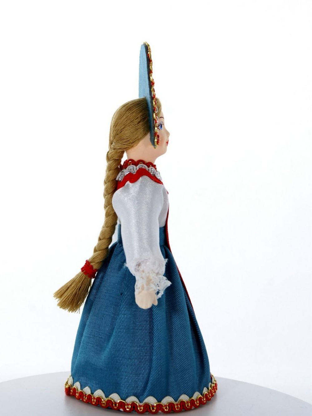 Кукла коллекционная фарфоровая Любава в русском костюме