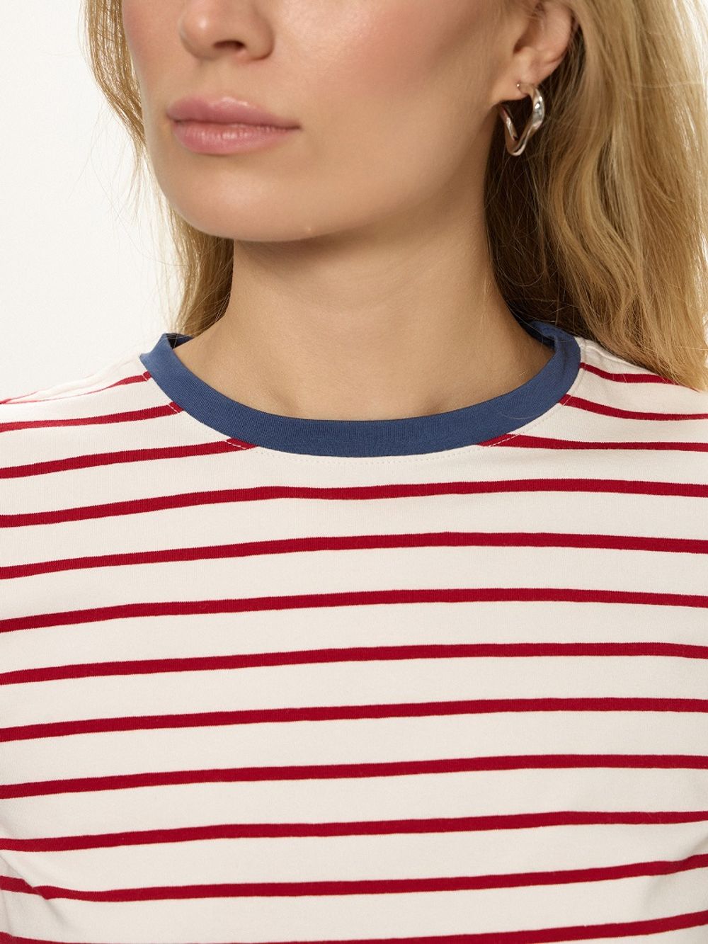 Тельняшка с контрастным воротником красная полоска (Размеры S, M)