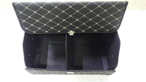 Органайзер в багажник 50х31х29см экокожа /черный с золот. строчкой/ саквояж (Ростов)