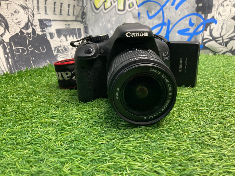 Canon 550D Kit 18-55mm 3.5-5.6 lll