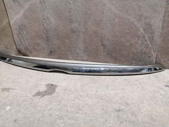 Накладка молдинг капота Toyota Camry (XV55) 14-18 Б/У Оригинал 7577133040