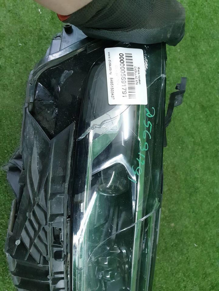 Фара правая Cadillac XT6 (2019-н.в.) LED