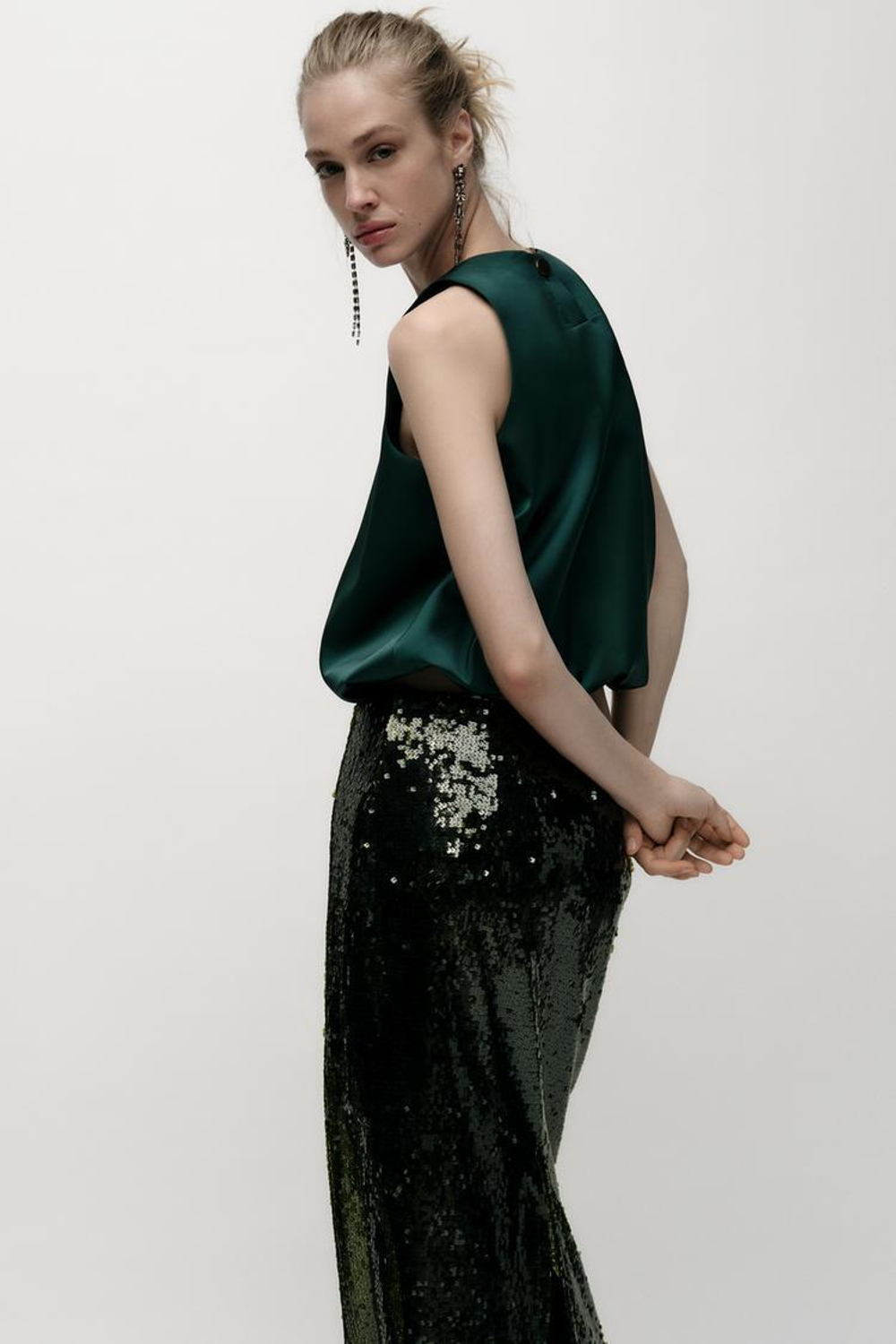 ZARA АТЛАСНЫЙ ТОП ОБЪЕМНОГО КРОЯ, БУТЫЛОЧНО-ЗЕЛЕНЫЙ