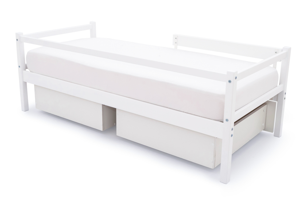 Детская кровать тахта Бельмарко Svogen белый львята