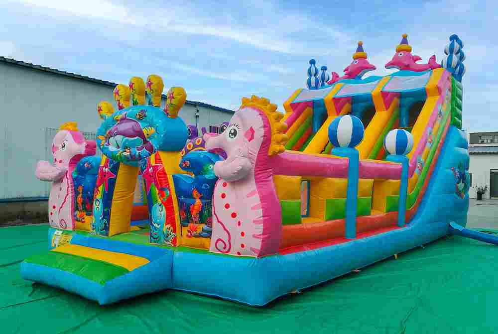 Коммерческий надувной батут «В гостях у дельфинов 3», 10*5*5 м