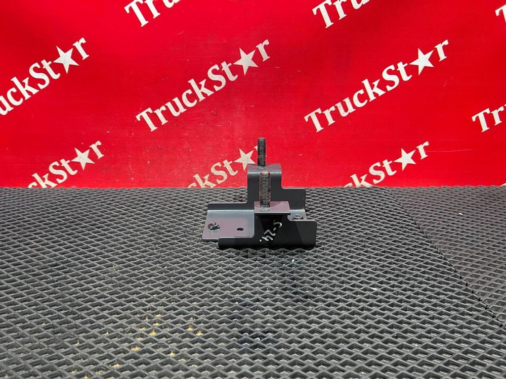 Кронштейн электромагнитного клапана