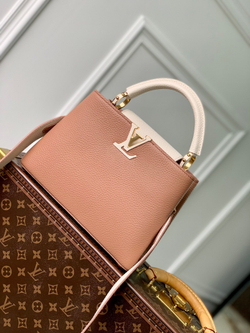 Louis Vuitton Capucines BB