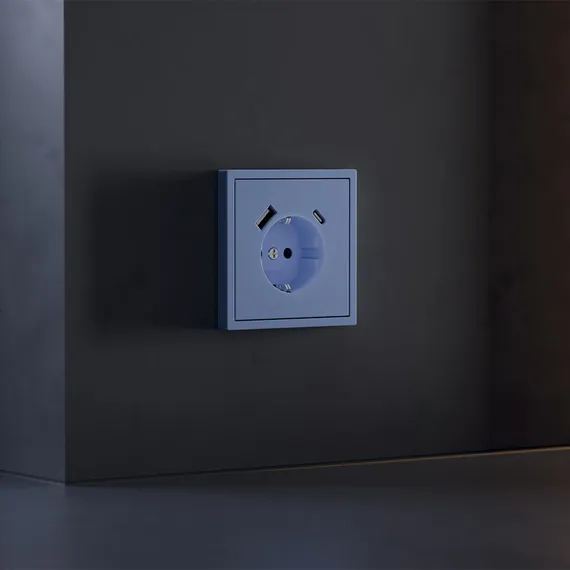 Накладка для розетки с заземлением и защитными шторками, с USB A+C, S70 (деним)