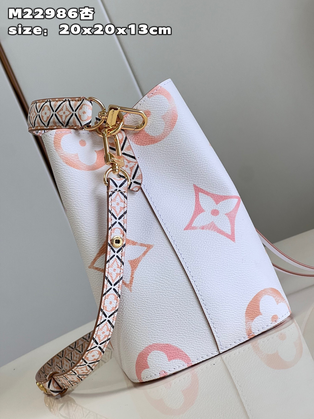 Louis Vuitton NeoNoe BB