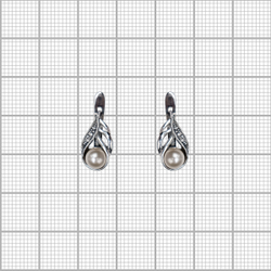 "Андела" серьги в серебряном покрытии из коллекции "Жемчужная" от Jenavi с английским замком