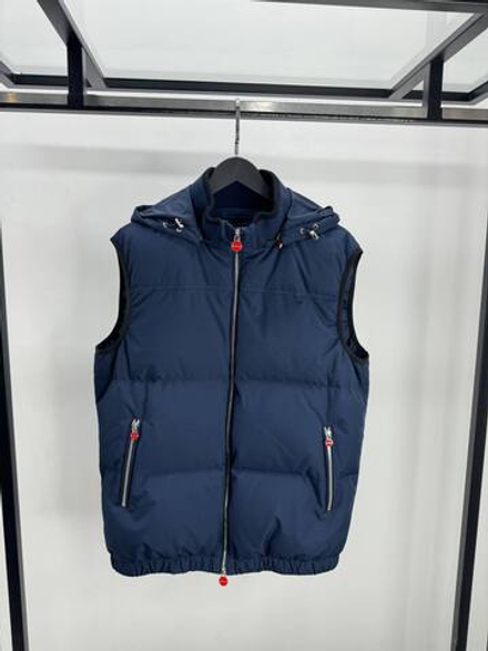 Безрукавка Kiton