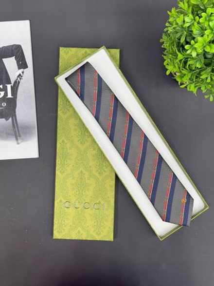 Галстук Gucci