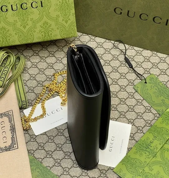 Кошелек на цепочке Gucci Blondie Continental черный
