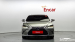 Lexus ES300h 7 Generation Executive (03.2021)