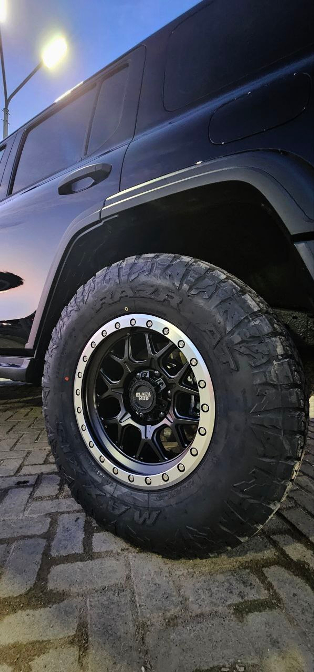 Диск колёсный M510 R18 ET0 Matte Black/Machined lip Black Mud