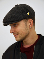 Кепка серый мелажн Город Горький олень желтый