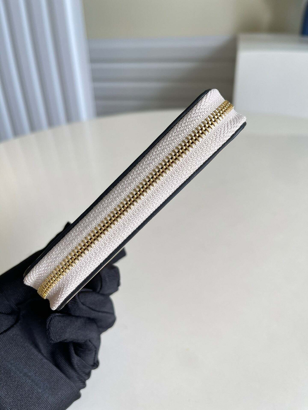 Louis Vuitton Zippy Coin Purse