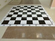 Напольные большие шахматы с виниловой доской 3х3 м (король 61 см)