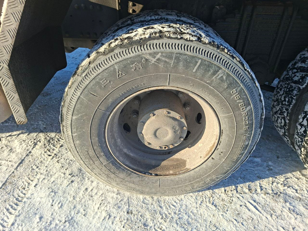 Shacman (Shaanxi) SX* 6x4 Автобетоносмеситель SX5258GJB6R384 (Дизельный, 9,7 л, 329 л.с., МТ)