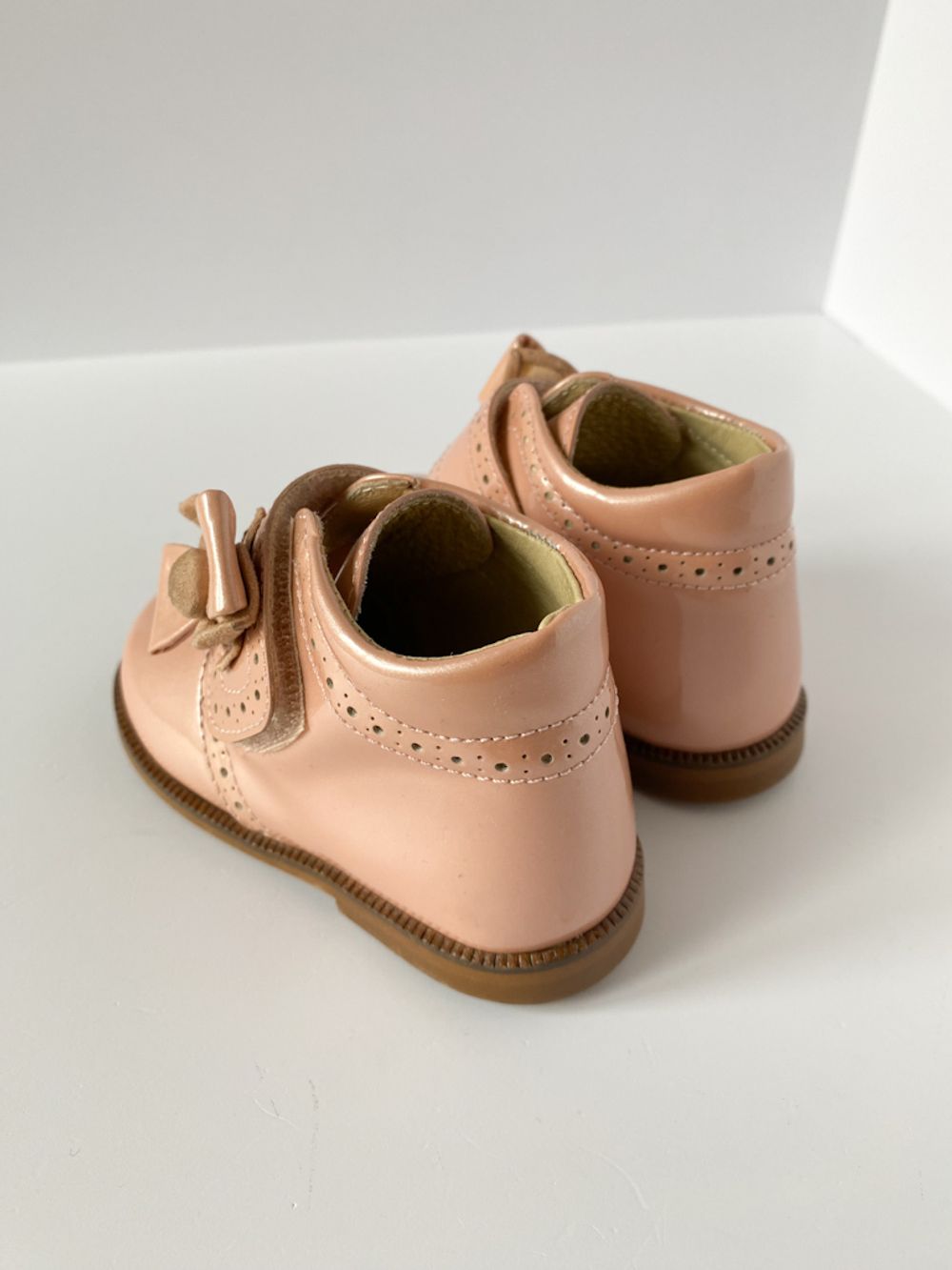 Лаковые ботинки Clarys, 19