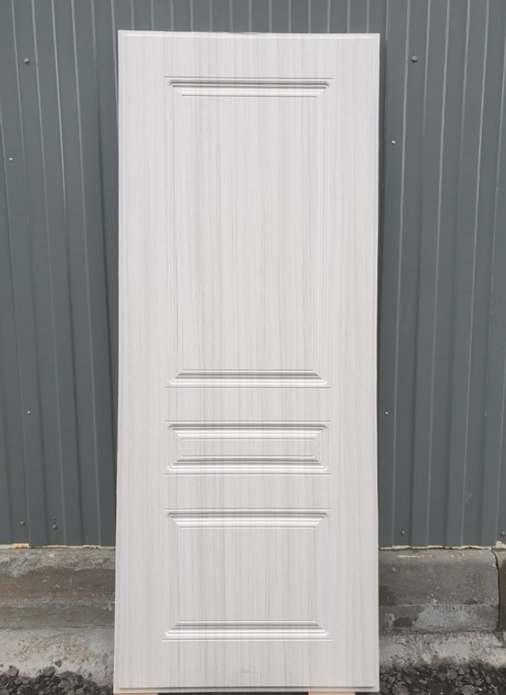 Входная металлическая дверь RеX (РЕКС) Премиум S лиственница серая / ФЛ 243 Сандал белый