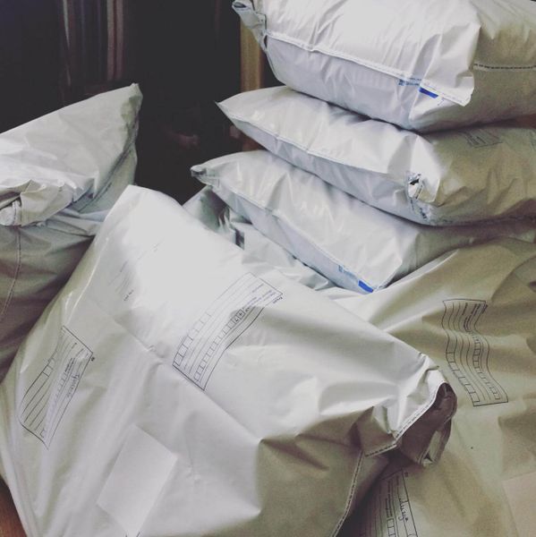 Третий день отправки посылок бу одежды 😥