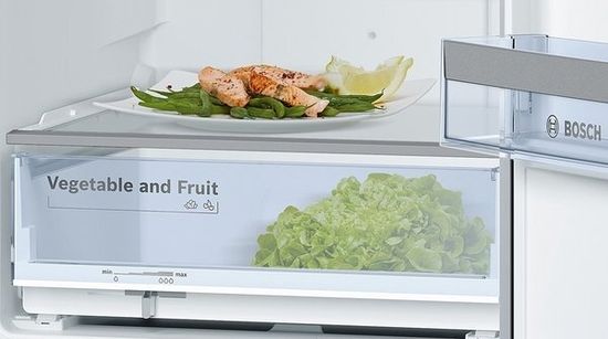 Холодильник Bosch KGN 39LQ10R