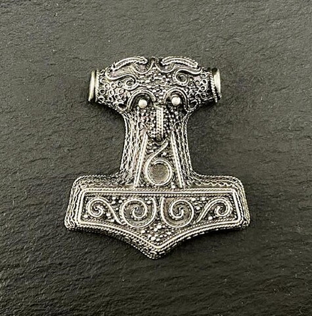 Мьёльнир. о. Сконе 9-10 в. (Аg)