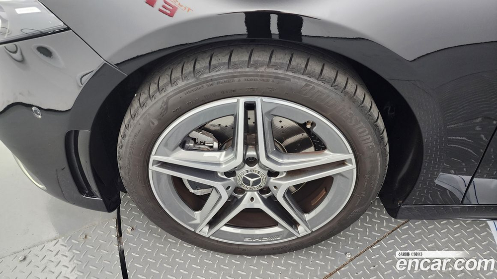Mercedes-Benz A-Class W177 A220 Sedan (08.2020)