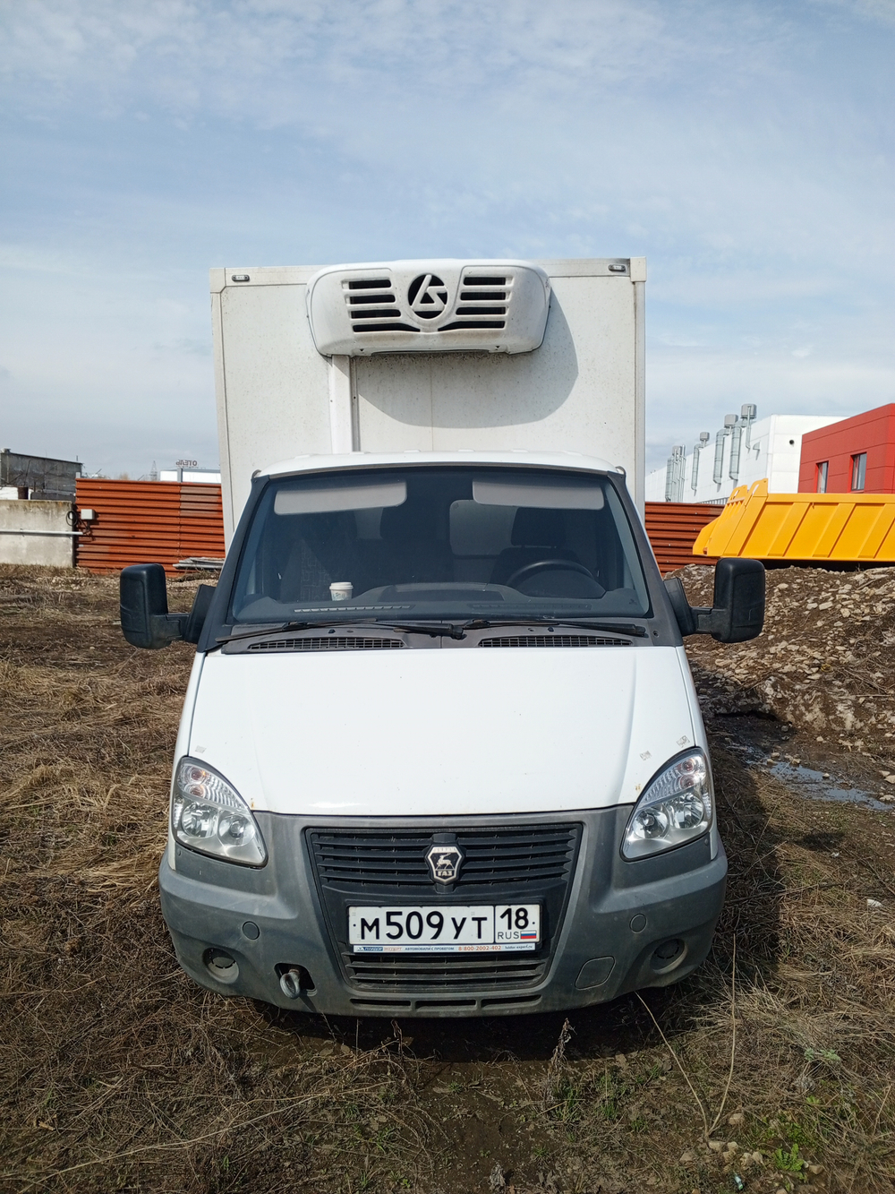 GAZ GAZELLE BUSINESS Изотермический/рефрижератор 3009А3 (Рефрижератор, Бензиновый, 2,7 л, 107 л.с.)