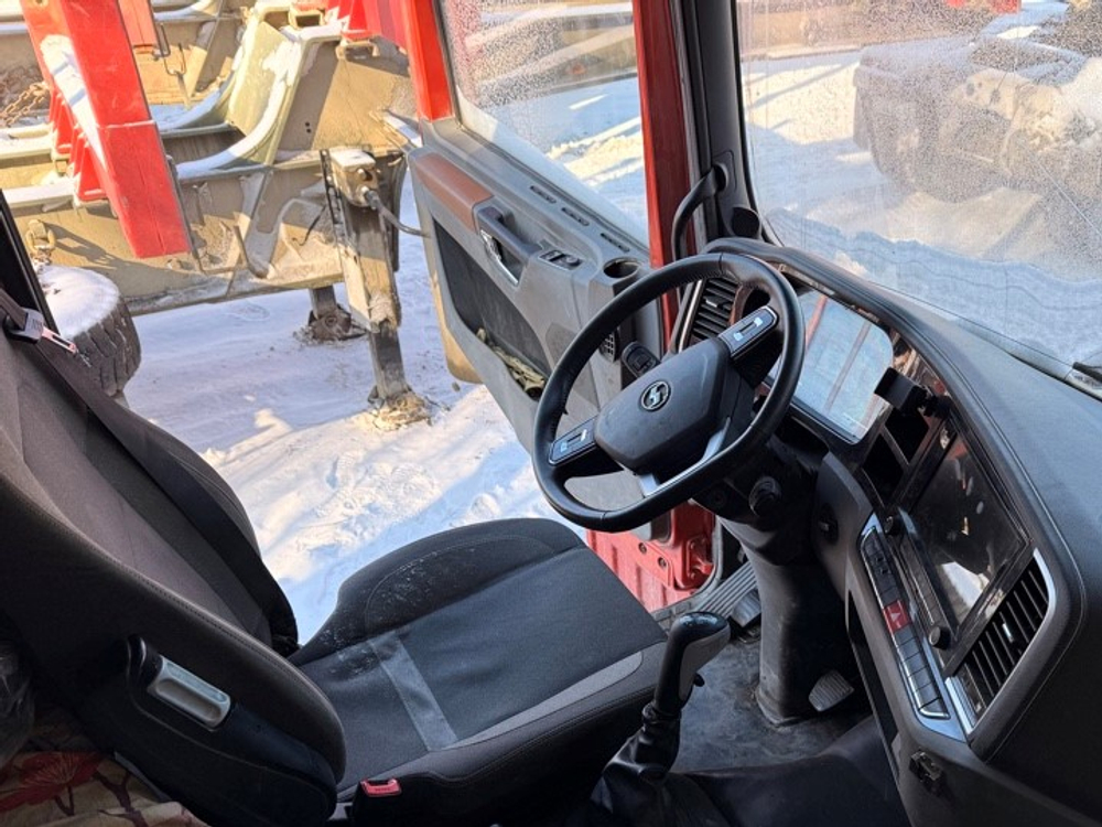 Shacman (Shaanxi) SX* 6x6 Седельный тягач SX42586V385 (Дизельный, 11,6 л, 423 л.с., МТ)