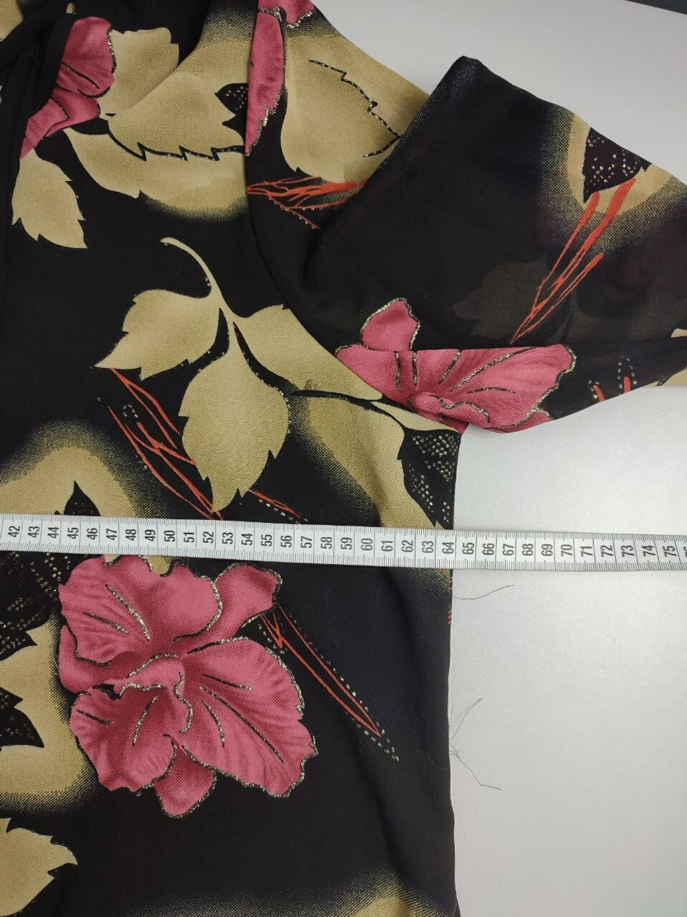 Блузка красивая с цветами 58 размер