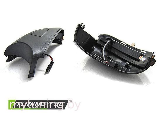 Повторители указателей поворота в зеркала для Volkswagen Golf VI (08-13) / Touran (10-15) LED динамические темные