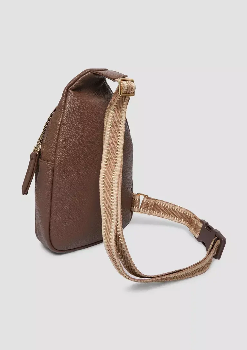 Сумка на плечо с декоративным ремешком s.Oliver