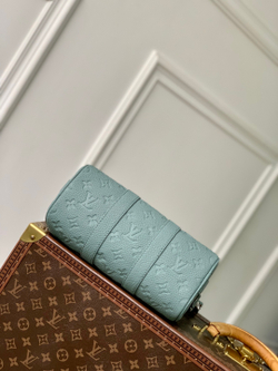 Louis Vuitton Keepall 25